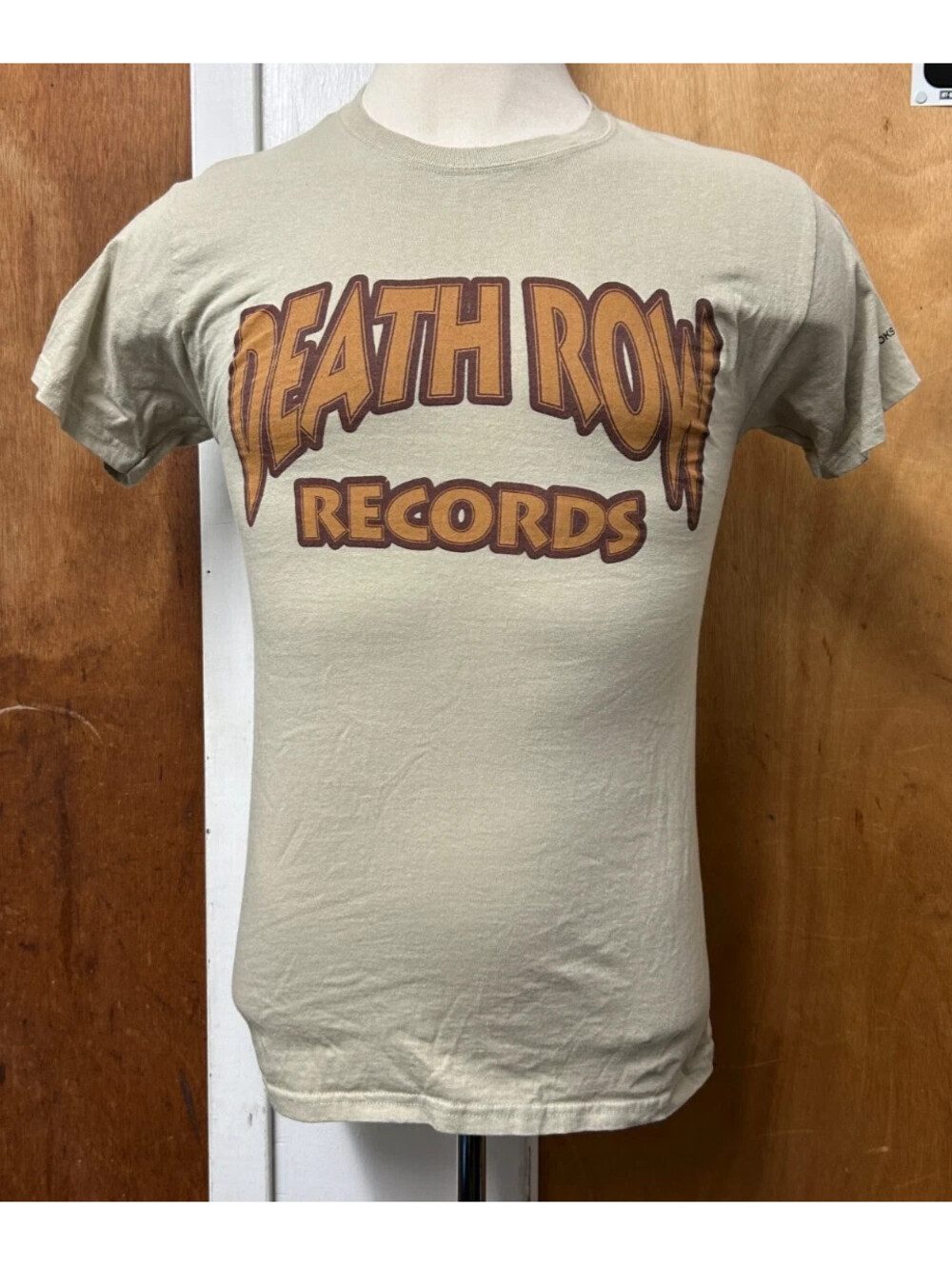 Crooks & Castles Death Row Records Men's Size Small Beige Spell Out T-Shirt